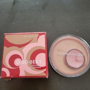 Victoria's  Secret O-SO SEXY Kissanle Lip Glosses